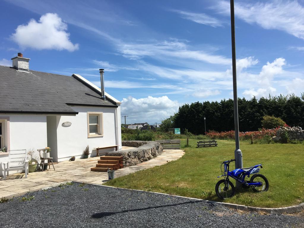 Galway Coast Cottages Барна Экстерьер фото