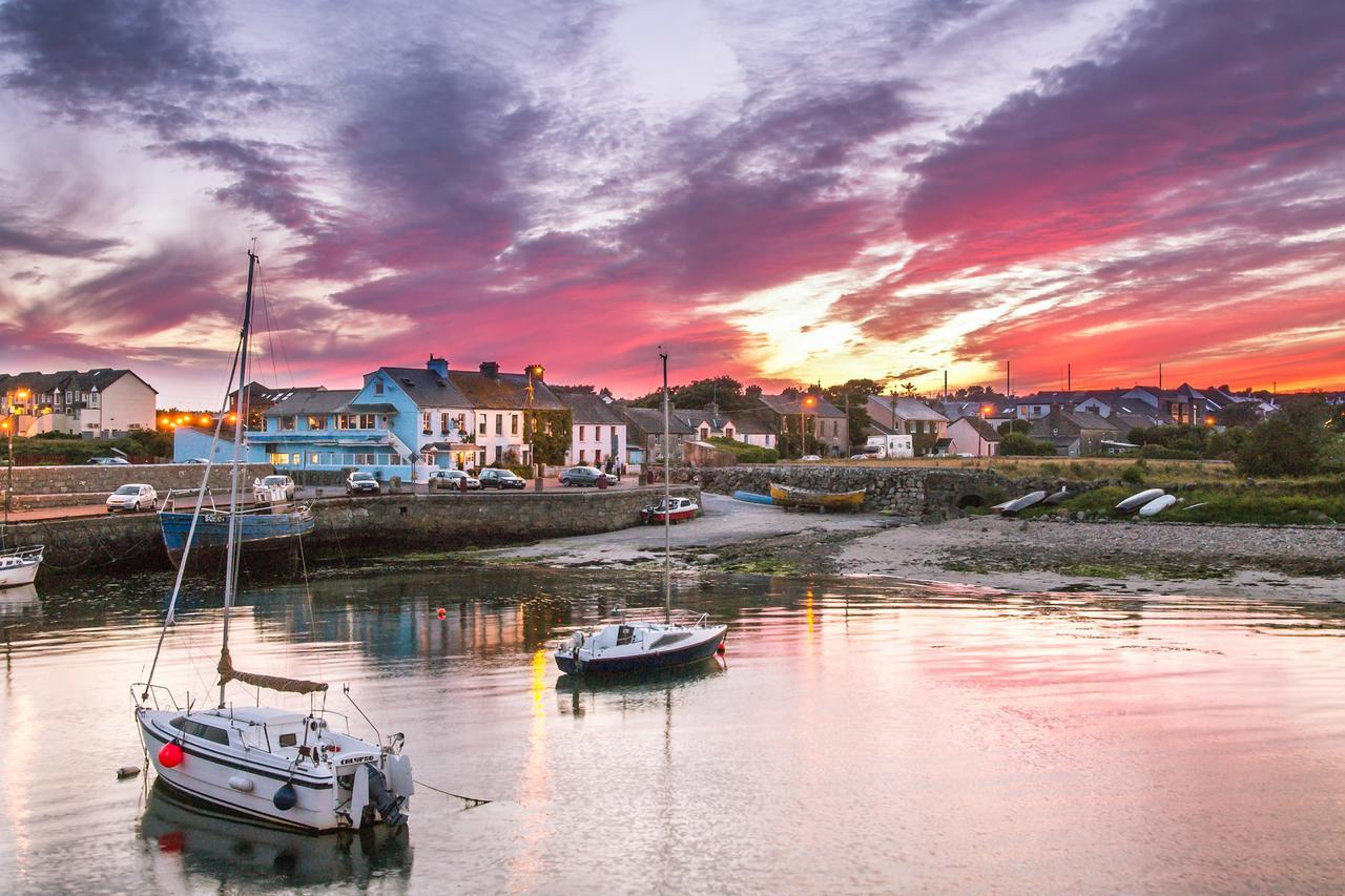 Galway Coast Cottages Барна Экстерьер фото
